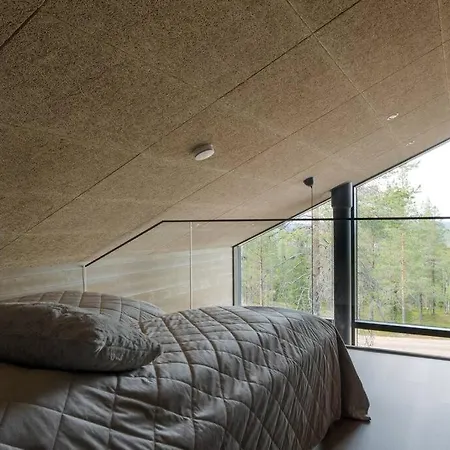Arctic Trail, A Holiday home Akaslompolo