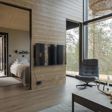 Arctic Trail, A Holiday home