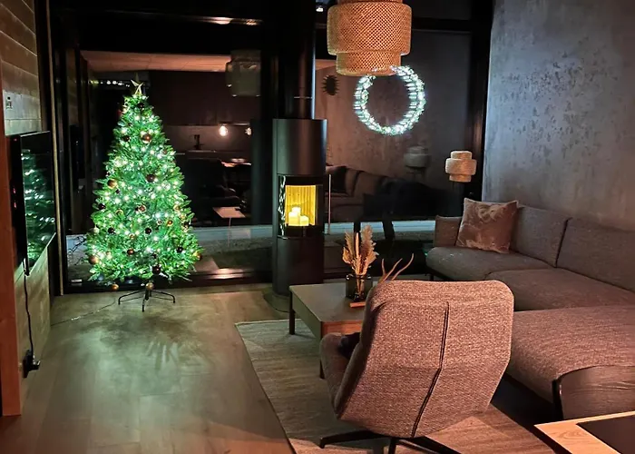 Arctic Trail, A - Aurora View Hot Tube - Sauna - Lapland Äkäslompolo